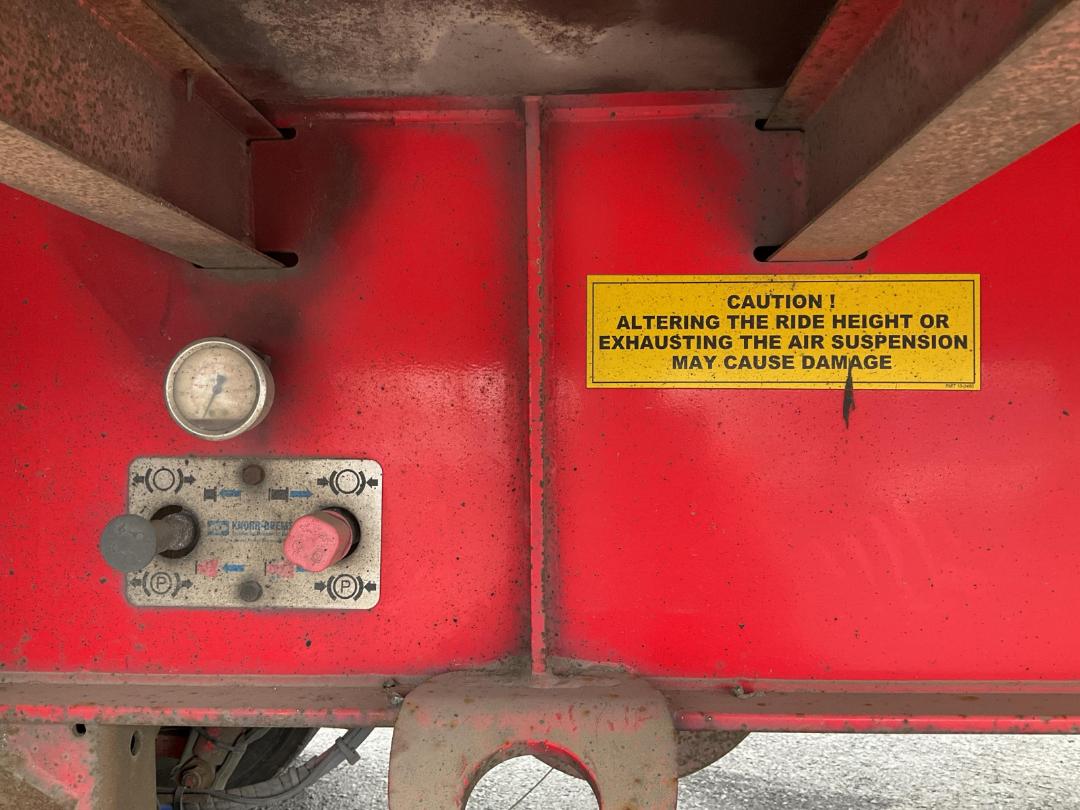 Photo '34' of ROADMASTER SG -3A- Curtainsider B-Train