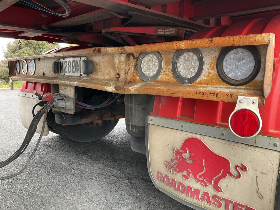 Photo '41' of ROADMASTER SG -3A- Curtainsider B-Train