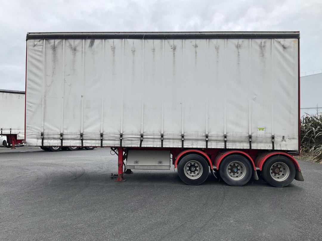 Photo '10' of ROADMASTER SG -3A- Curtainsider B-Train