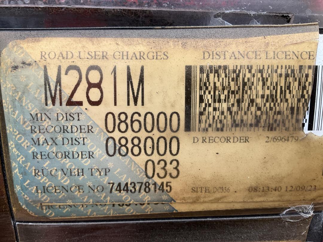 Photo '34' of ROADMASTER SG -3A- Curtainsider B-Train