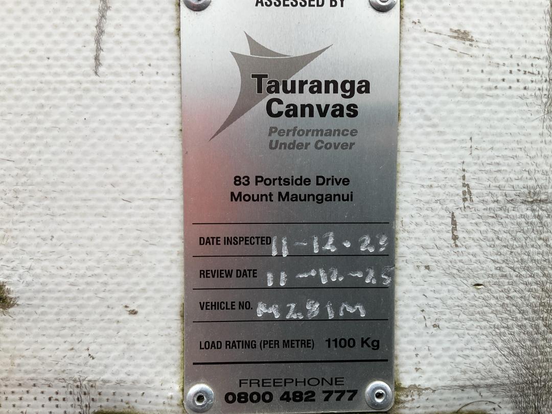 Photo '37' of ROADMASTER SG -3A- Curtainsider B-Train