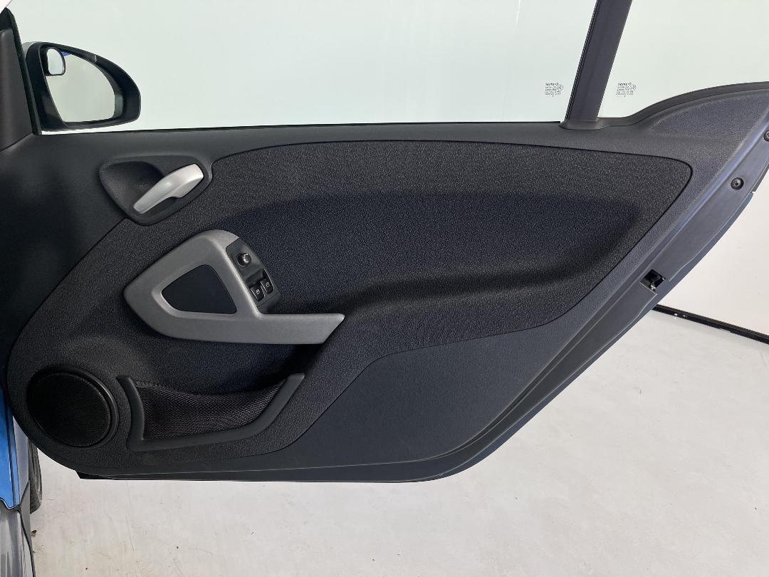 Photo '15' of Smart Fortwo Photo '15' of Smart Fortwo