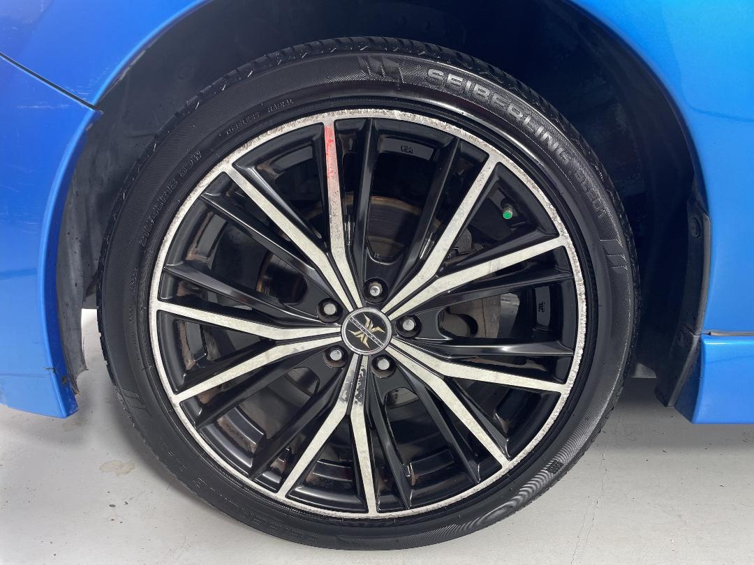 Photo '8' of Subaru Exiga Photo '8' of Subaru Exiga