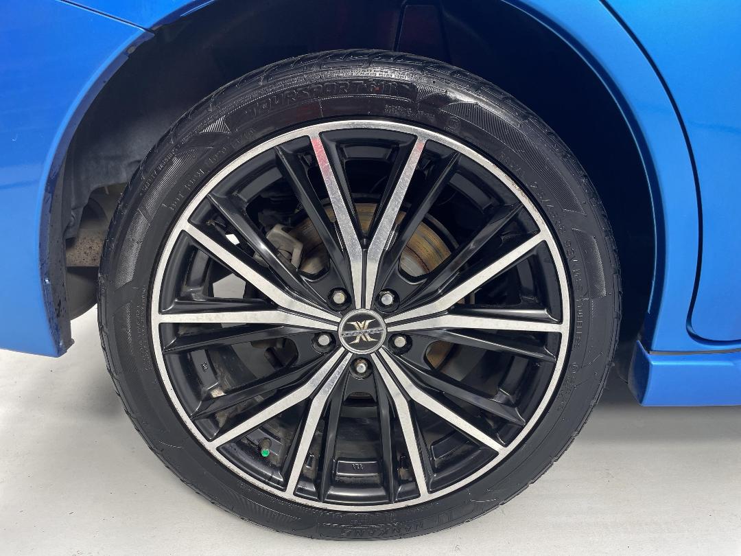 Photo '10' of Subaru Exiga Photo '10' of Subaru Exiga