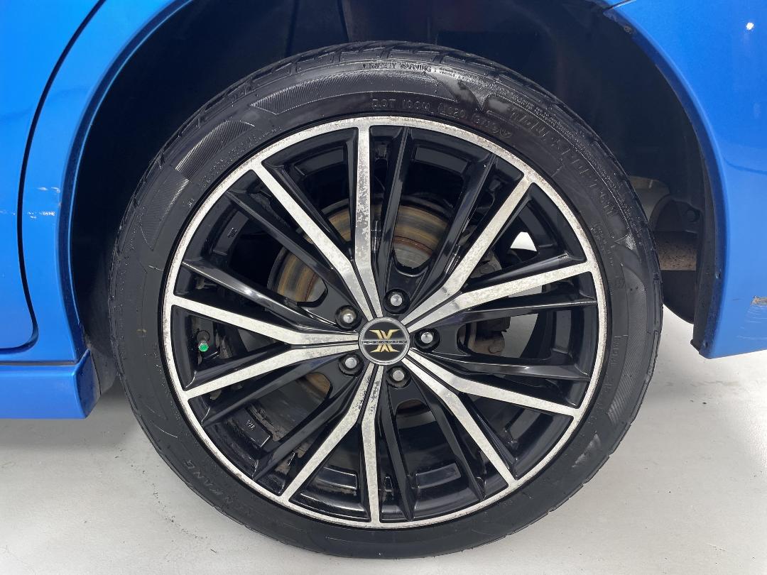 Photo '9' of Subaru Exiga Photo '9' of Subaru Exiga