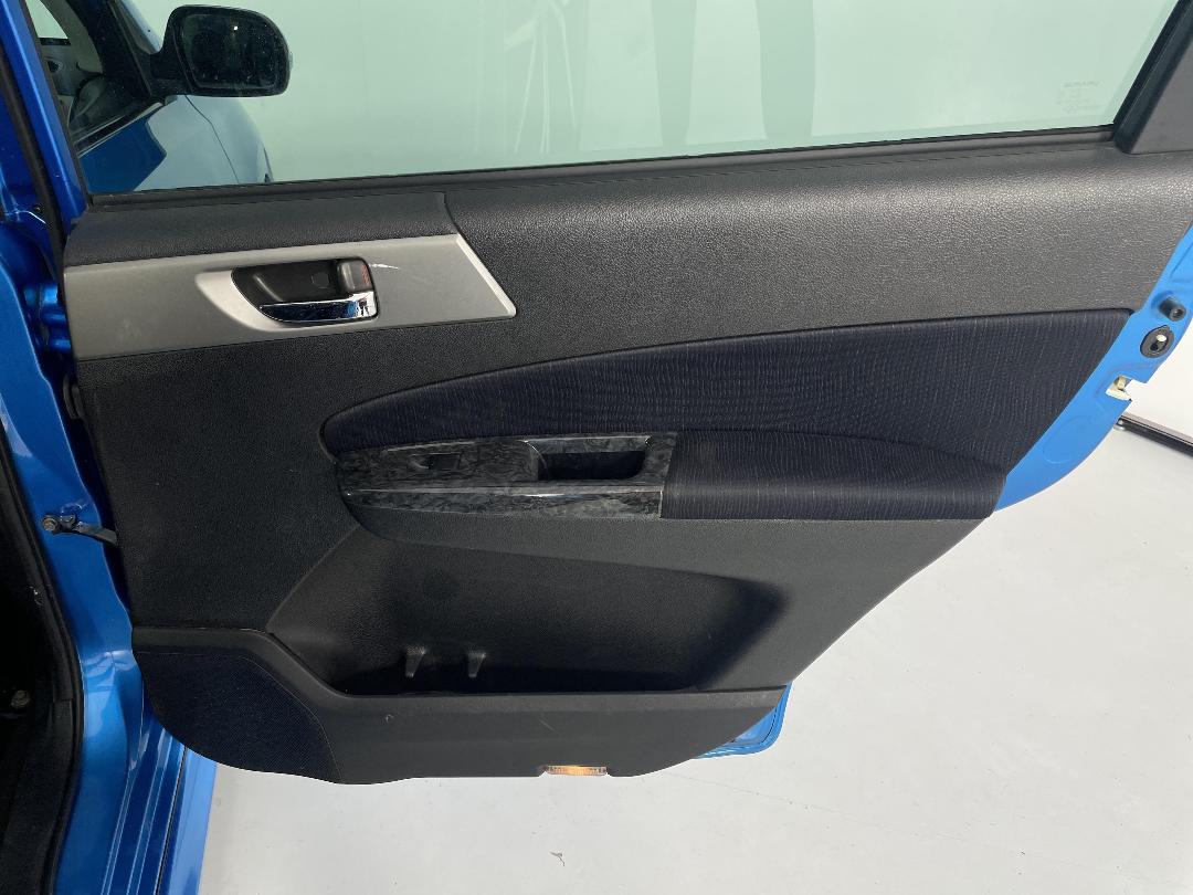 Photo '17' of Subaru Exiga Photo '17' of Subaru Exiga