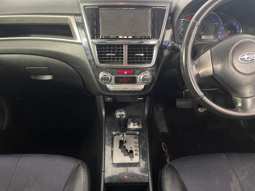 Photo '16' of Subaru Exiga Photo '16' of Subaru Exiga