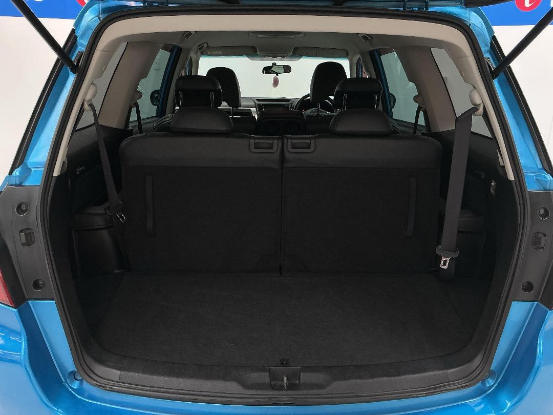 Photo '14' of Subaru Exiga