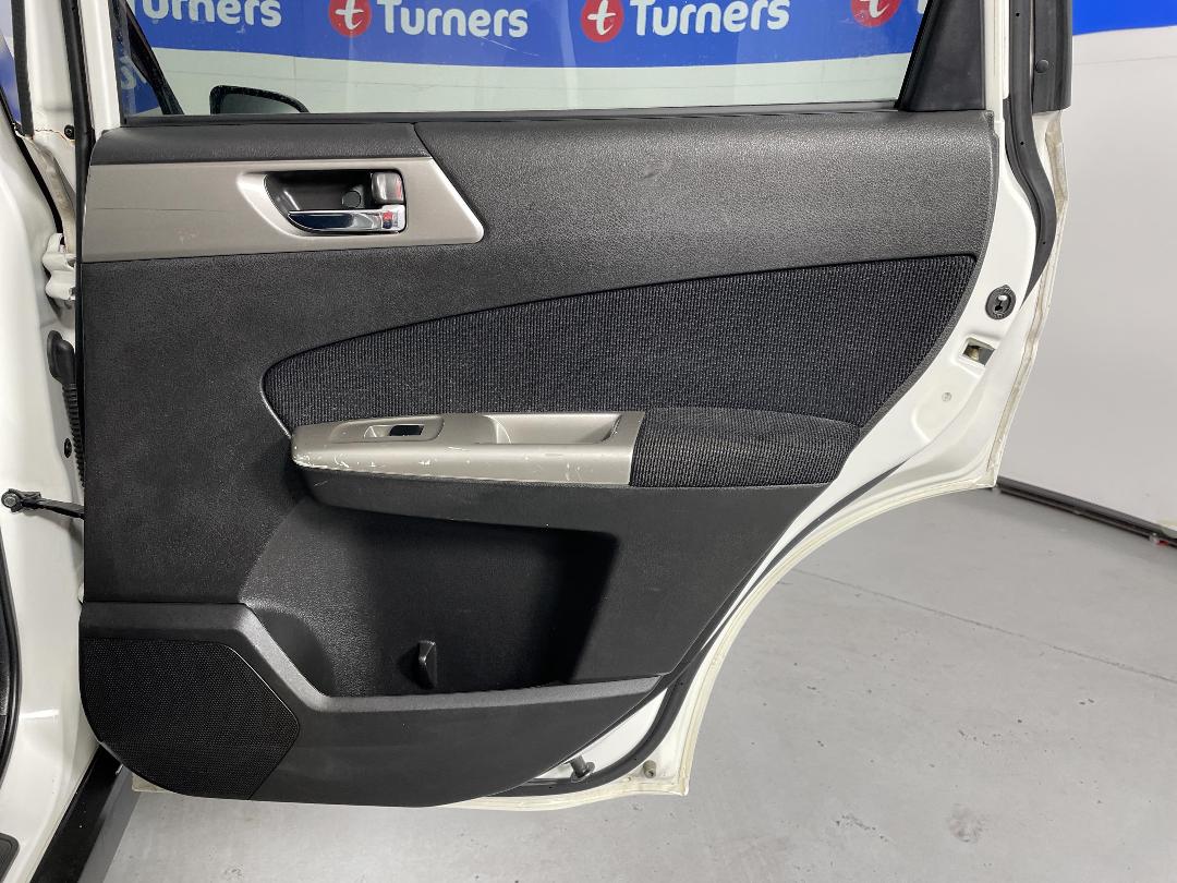 Photo '19' of Subaru Forester