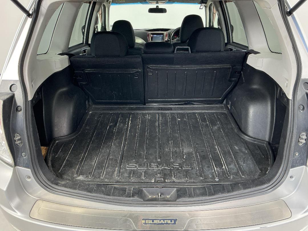 Photo '12' of Subaru Forester