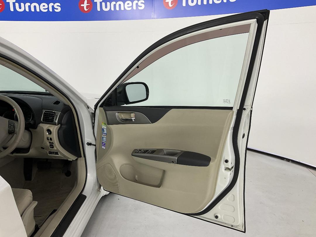 Photo '15' of Subaru Impreza