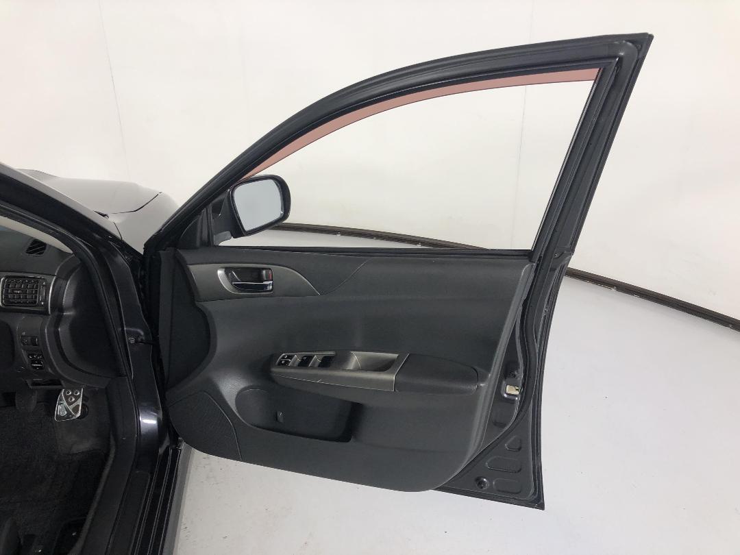 Photo '15' of Subaru Impreza