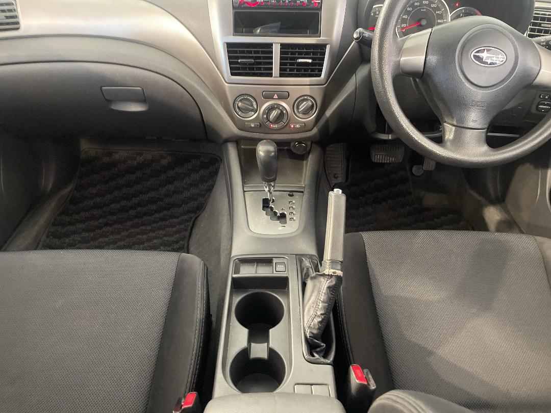 Photo '18' of Subaru Impreza Photo '18' of Subaru Impreza