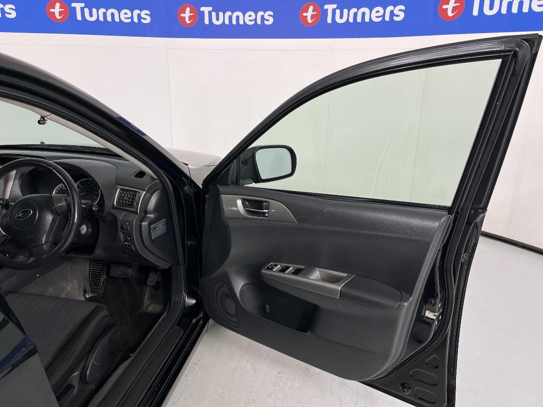 Photo '15' of Subaru Impreza Photo '15' of Subaru Impreza