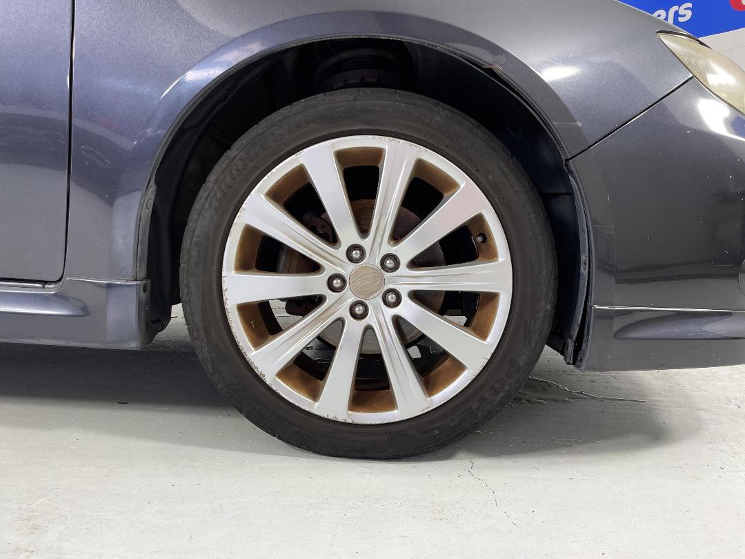 Photo '9' of Subaru Impreza Photo '9' of Subaru Impreza