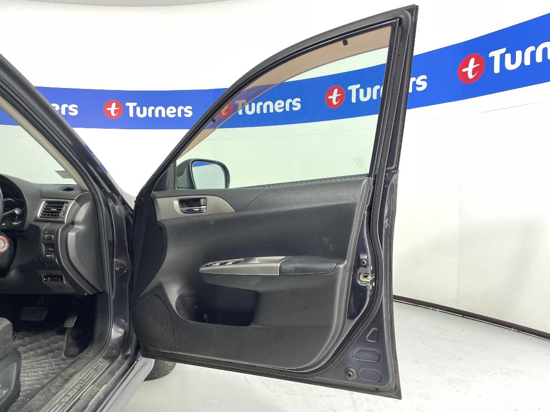 Photo '15' of Subaru Impreza Photo '15' of Subaru Impreza