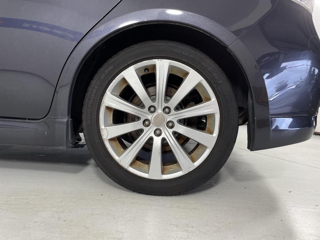 Photo '11' of Subaru Impreza Photo '11' of Subaru Impreza