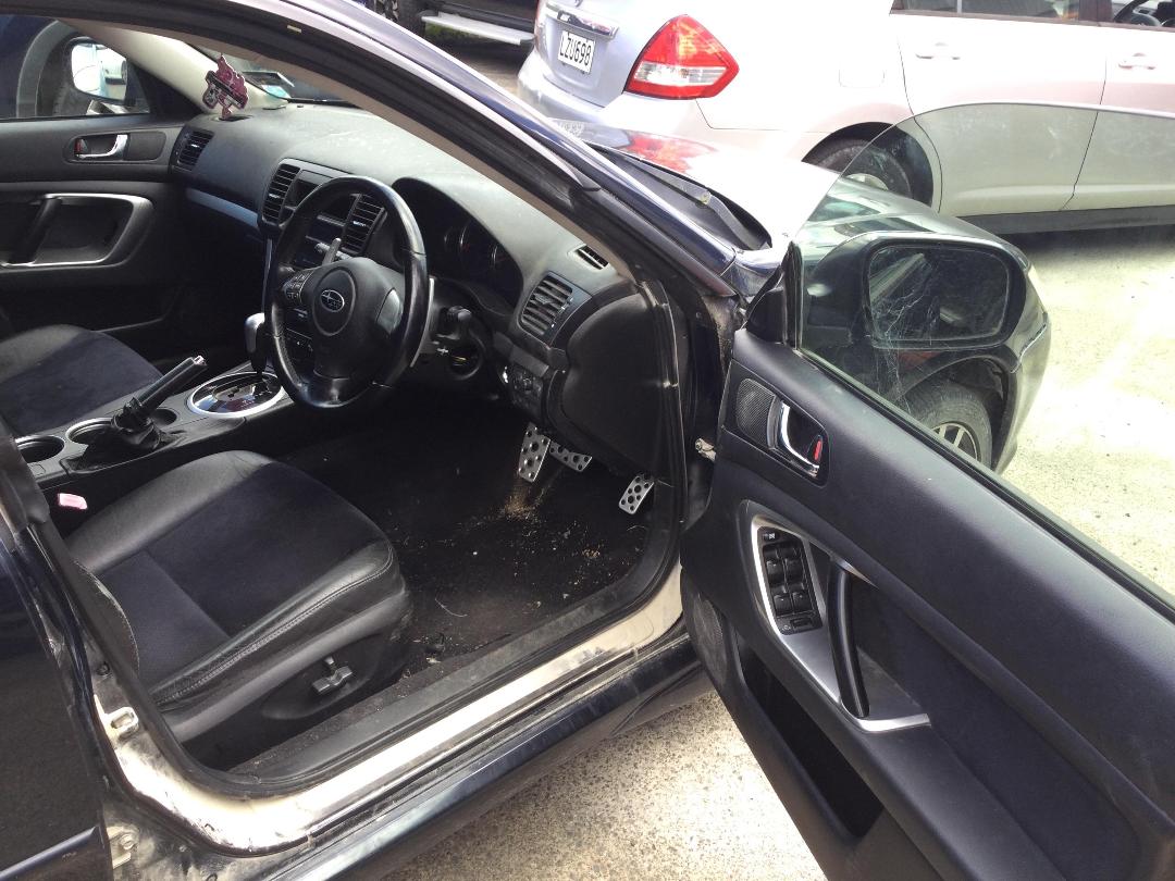 Photo '6' of Subaru Legacy