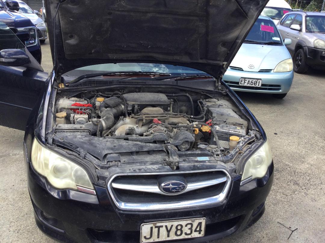 Photo '9' of Subaru Legacy