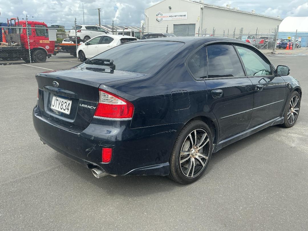 Photo '6' of Subaru Legacy