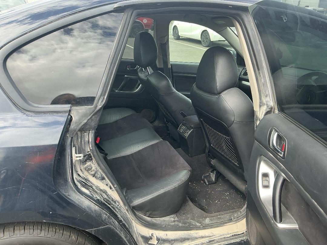 Photo '13' of Subaru Legacy