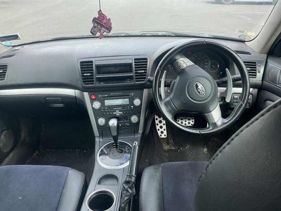 Photo '14' of Subaru Legacy