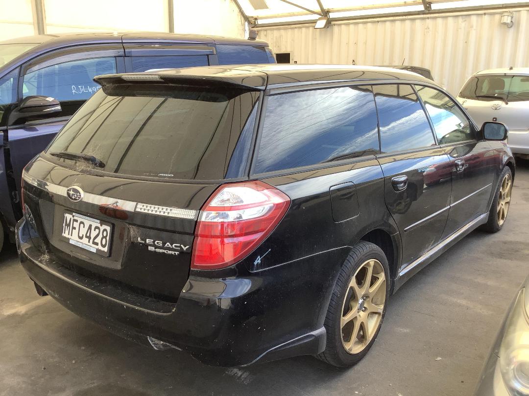 Photo '4' of Subaru Legacy Photo '4' of Subaru Legacy