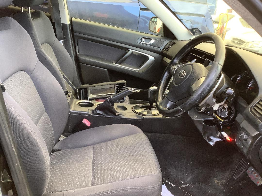 Photo '8' of Subaru Legacy Photo '8' of Subaru Legacy