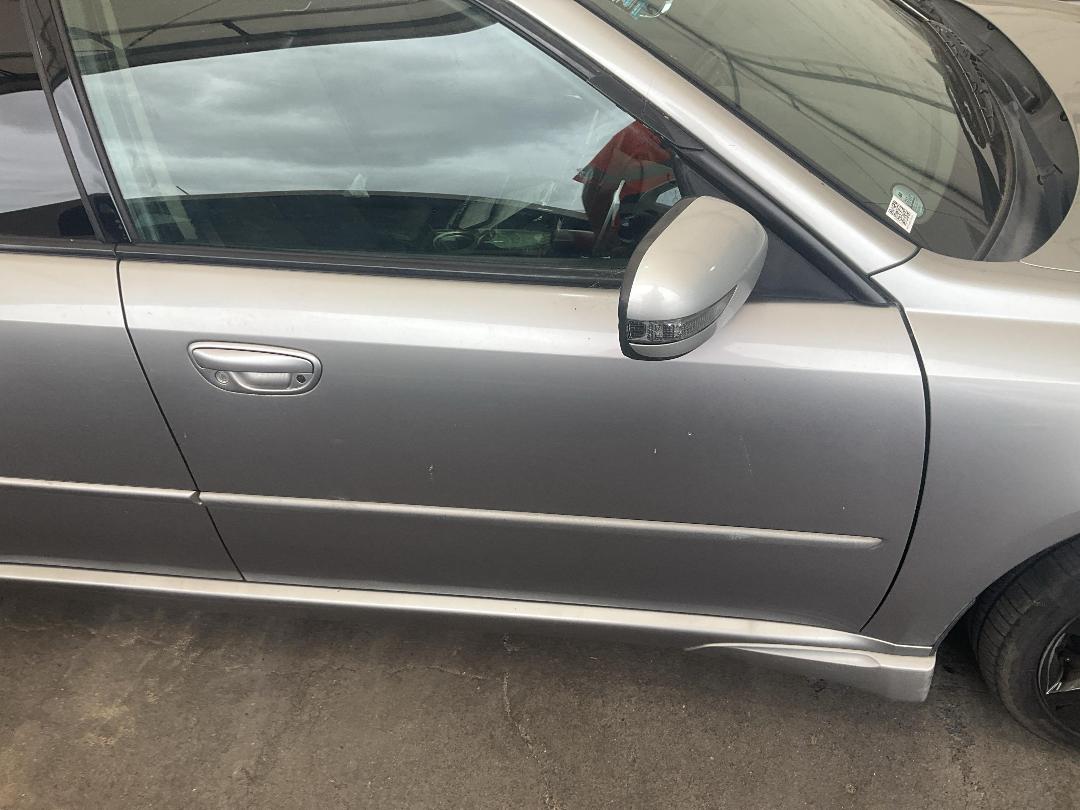 Photo '3' of Subaru Legacy Photo '3' of Subaru Legacy