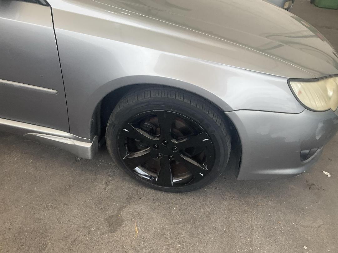 Photo '2' of Subaru Legacy Photo '2' of Subaru Legacy