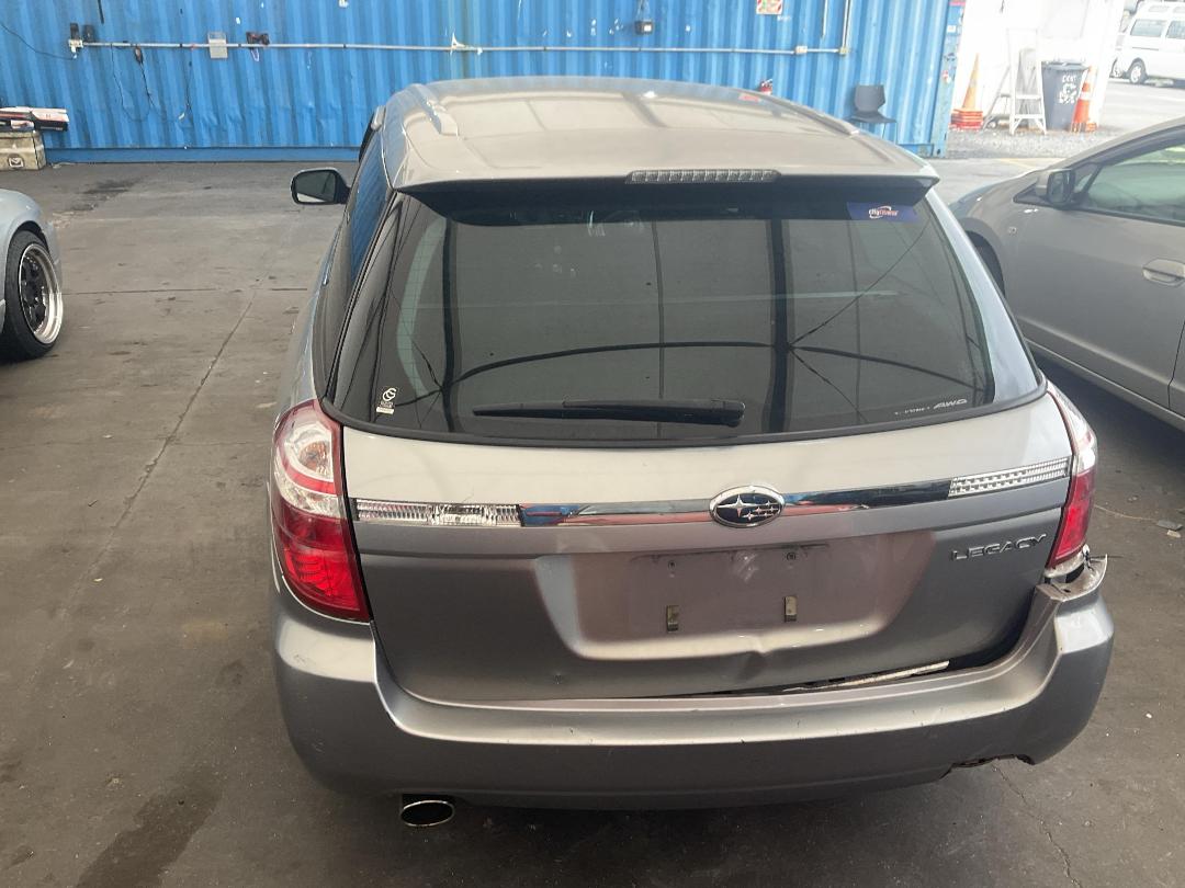 Photo '10' of Subaru Legacy Photo '10' of Subaru Legacy