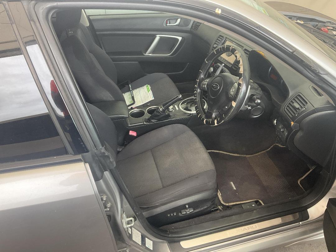 Photo '20' of Subaru Legacy Photo '20' of Subaru Legacy