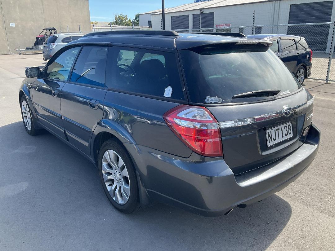 Photo '3' of Subaru Legacy