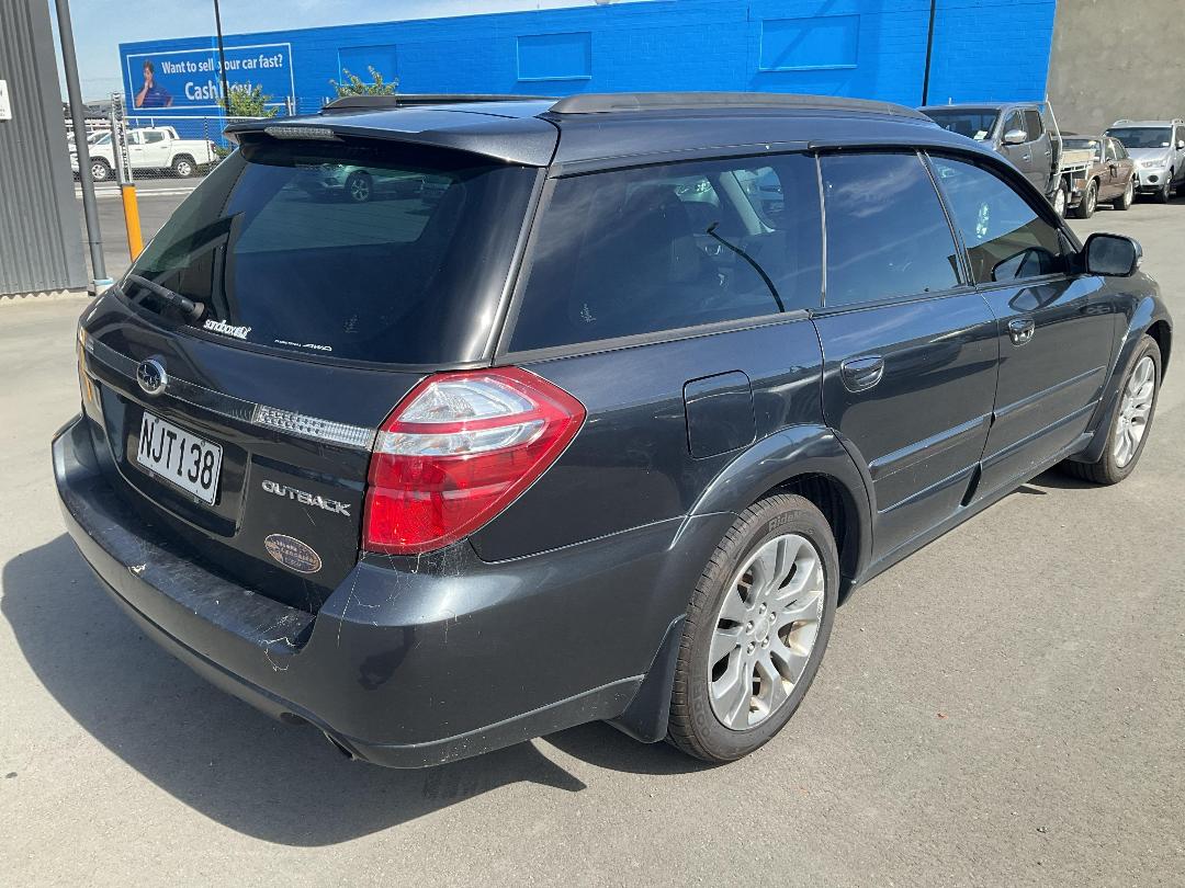 Photo '5' of Subaru Legacy