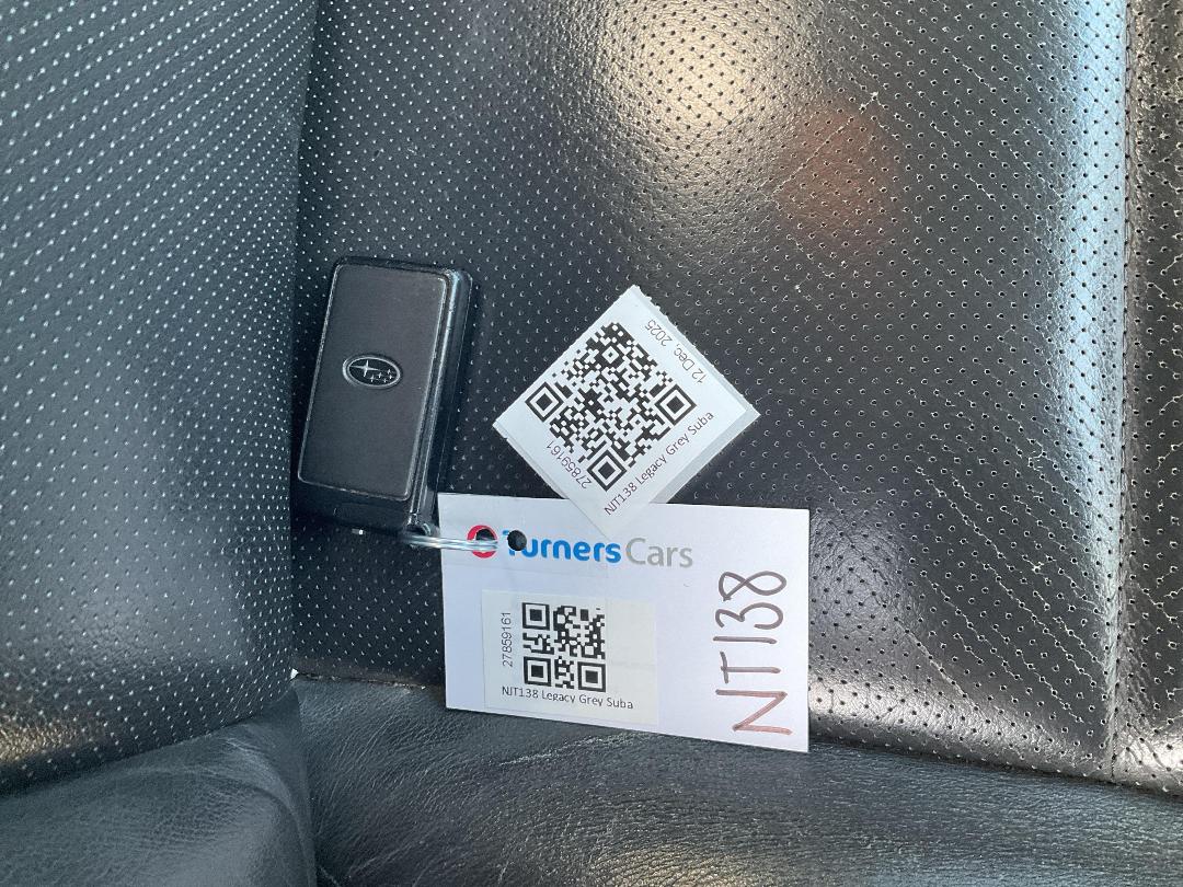 Photo '8' of Subaru Legacy