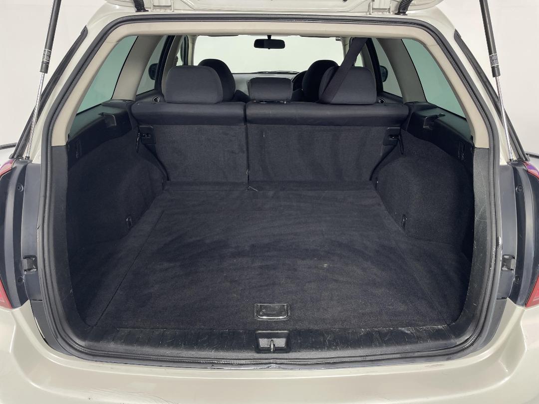 Photo '14' of Subaru Legacy Photo '14' of Subaru Legacy