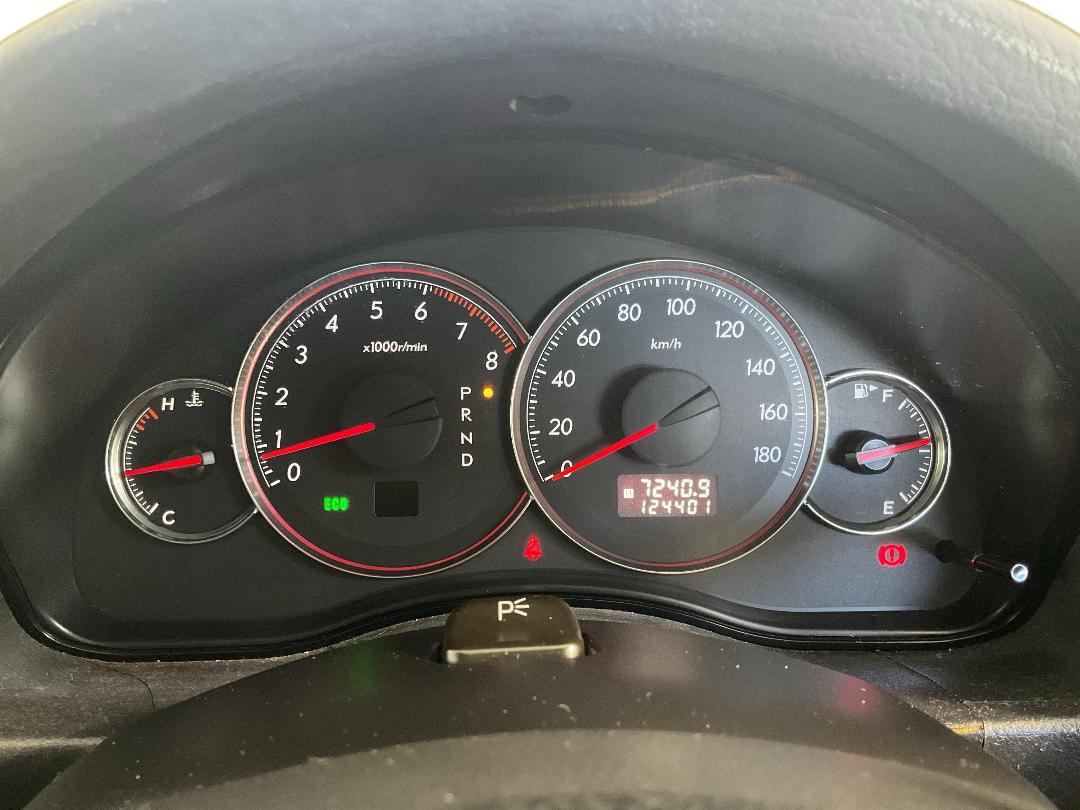 Photo '21' of Subaru Legacy