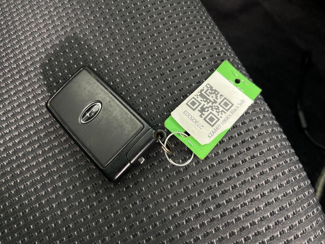 Photo '22' of Subaru Legacy