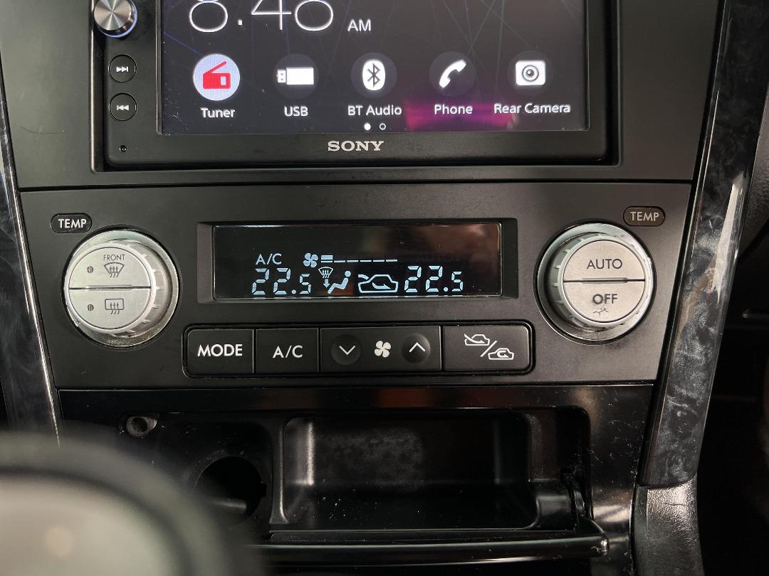 Photo '27' of Subaru Legacy