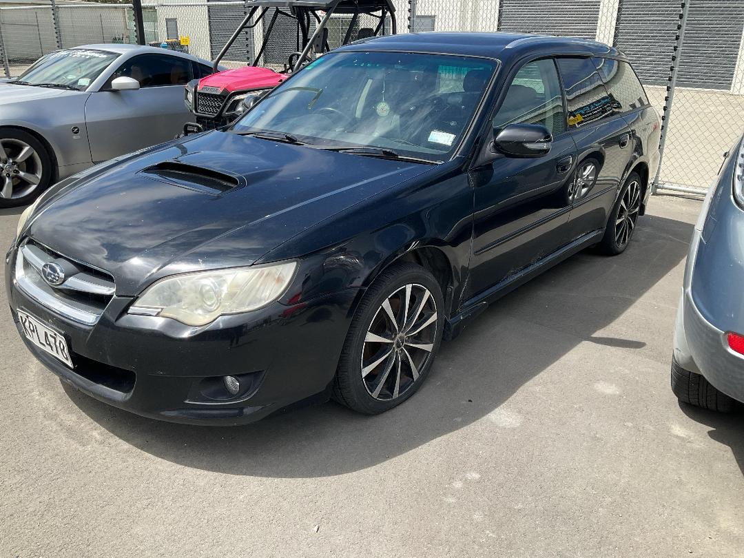 Photo '4' of Subaru Legacy