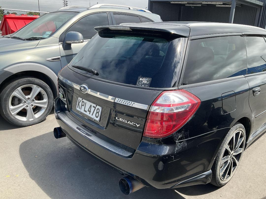 Photo '7' of Subaru Legacy
