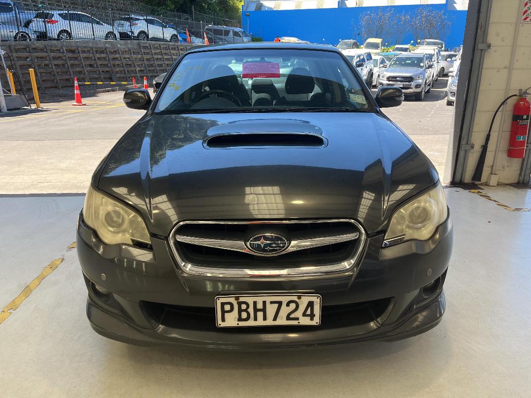 Photo '2' of Subaru Legacy Photo '2' of Subaru Legacy