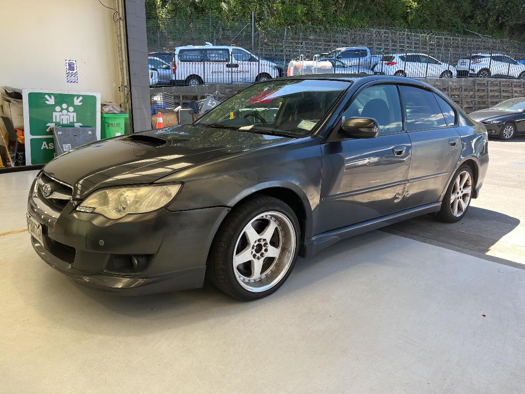 Photo '3' of Subaru Legacy Photo '3' of Subaru Legacy