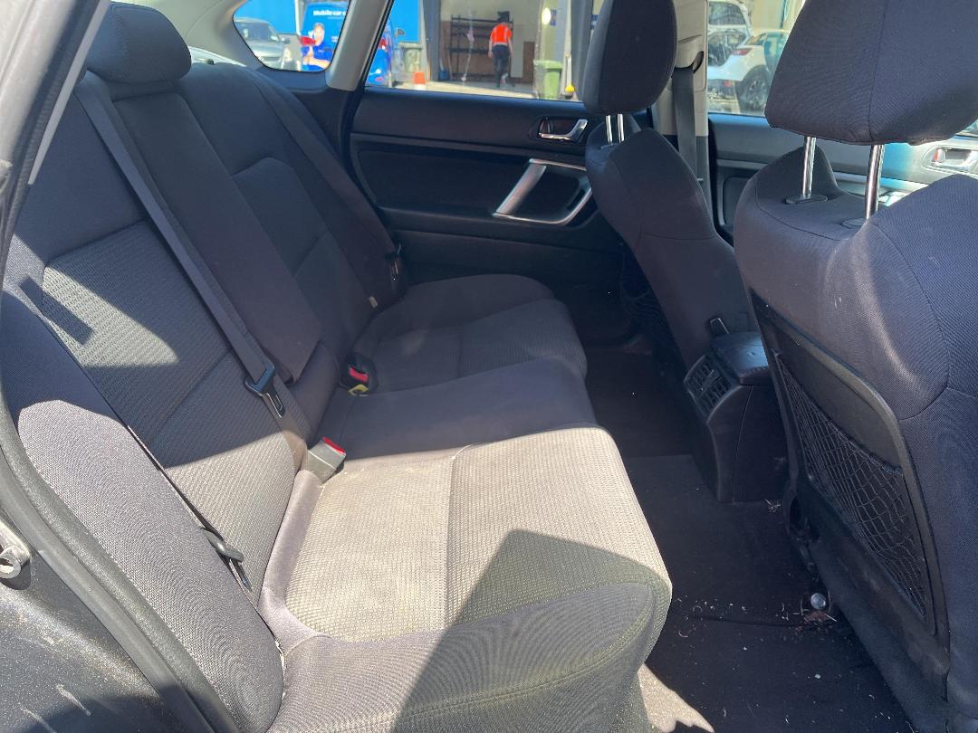 Photo '8' of Subaru Legacy Photo '8' of Subaru Legacy