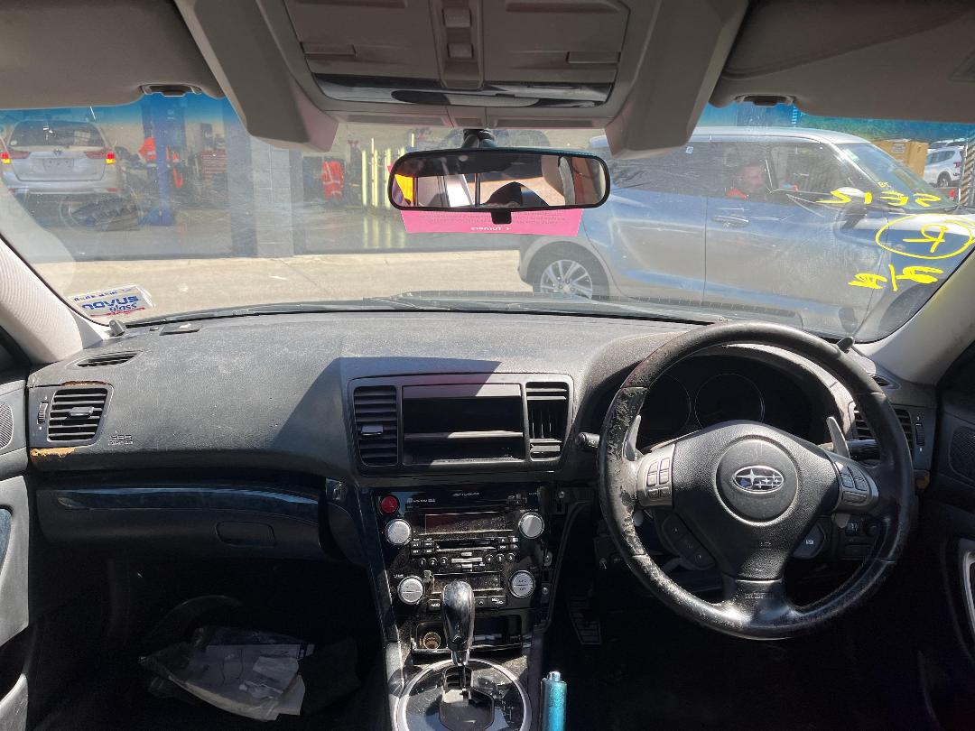 Photo '10' of Subaru Legacy Photo '10' of Subaru Legacy