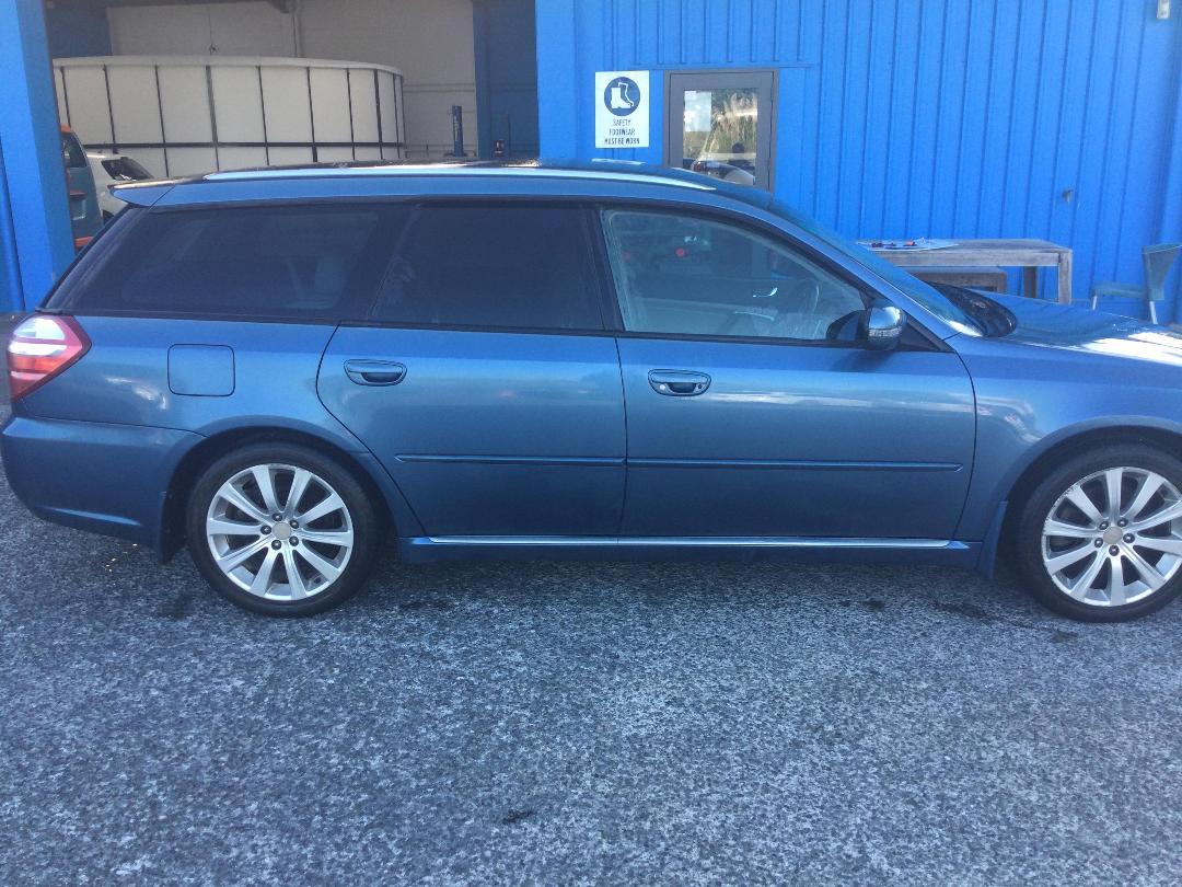 Photo '3' of Subaru Legacy