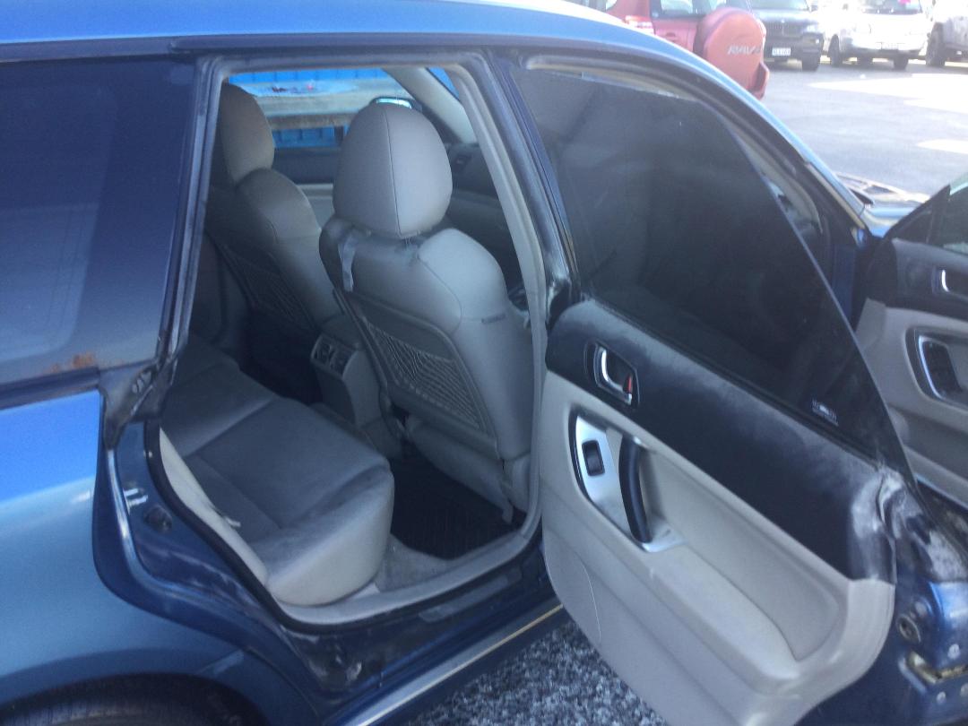 Photo '11' of Subaru Legacy