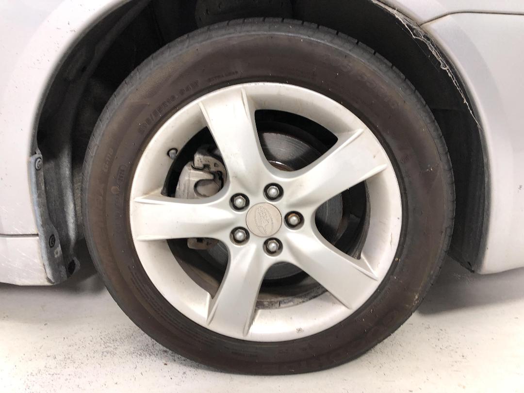 Photo '9' of Subaru Legacy