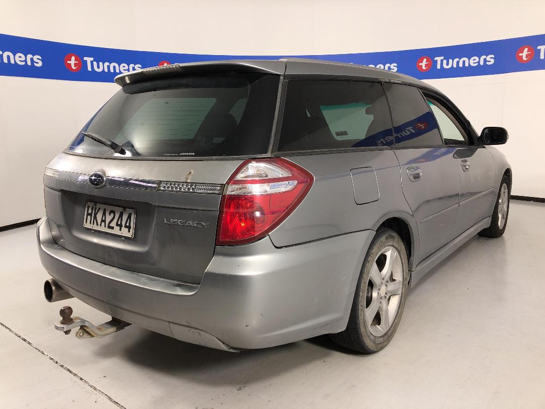 Photo '7' of Subaru Legacy