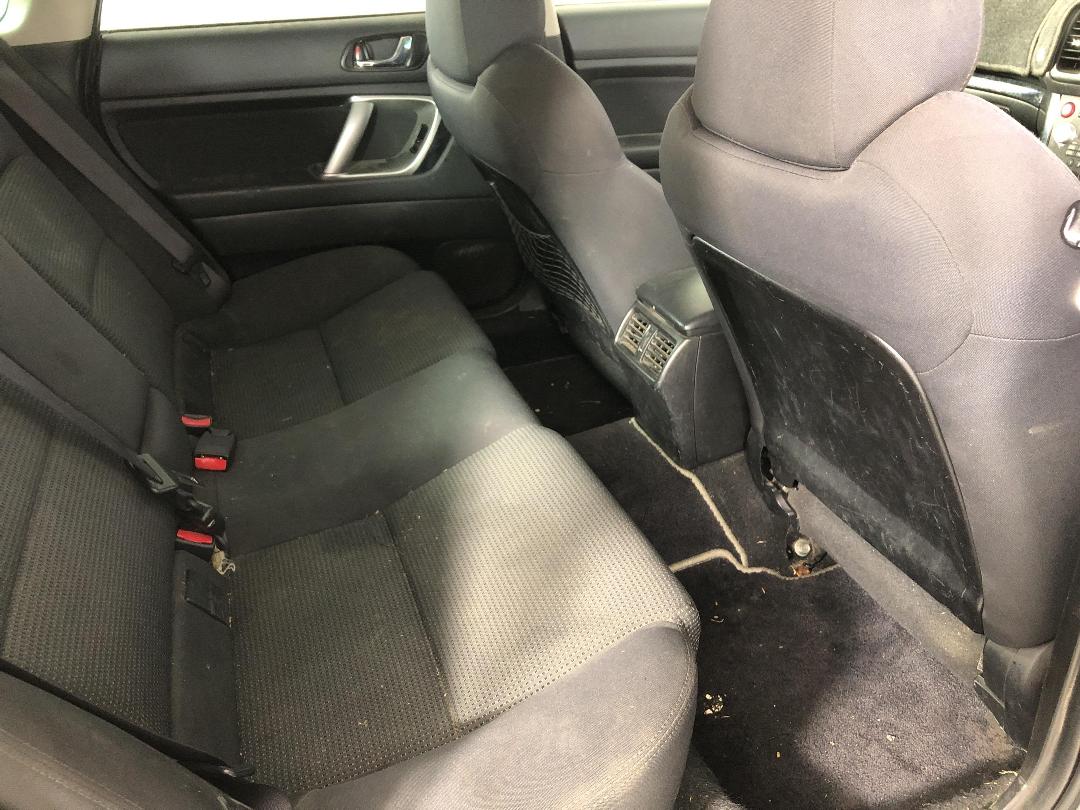 Photo '20' of Subaru Legacy